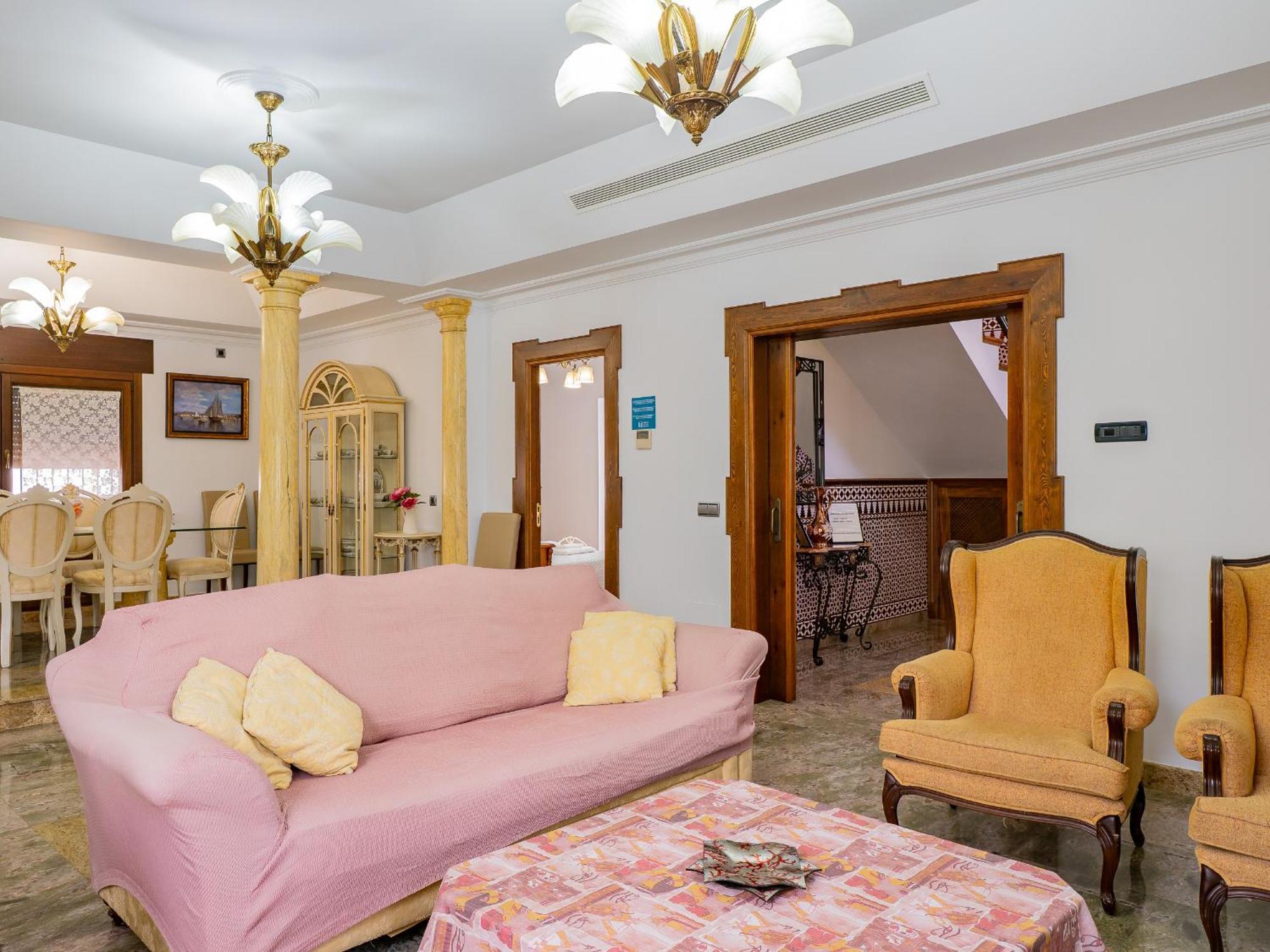 Cubo'S Villa Fina & Minigolf Included Малага Екстериор снимка